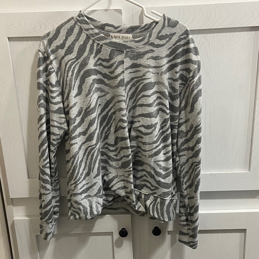 Knox Rose Gray Animal Print Top